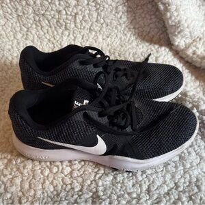 Nike Flex Black and White Running Shoes